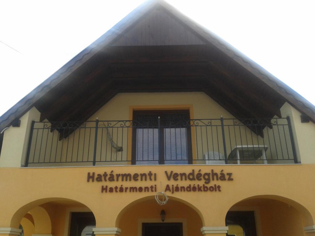 Hatarmenti Vendeghaz Zsira エクステリア 写真