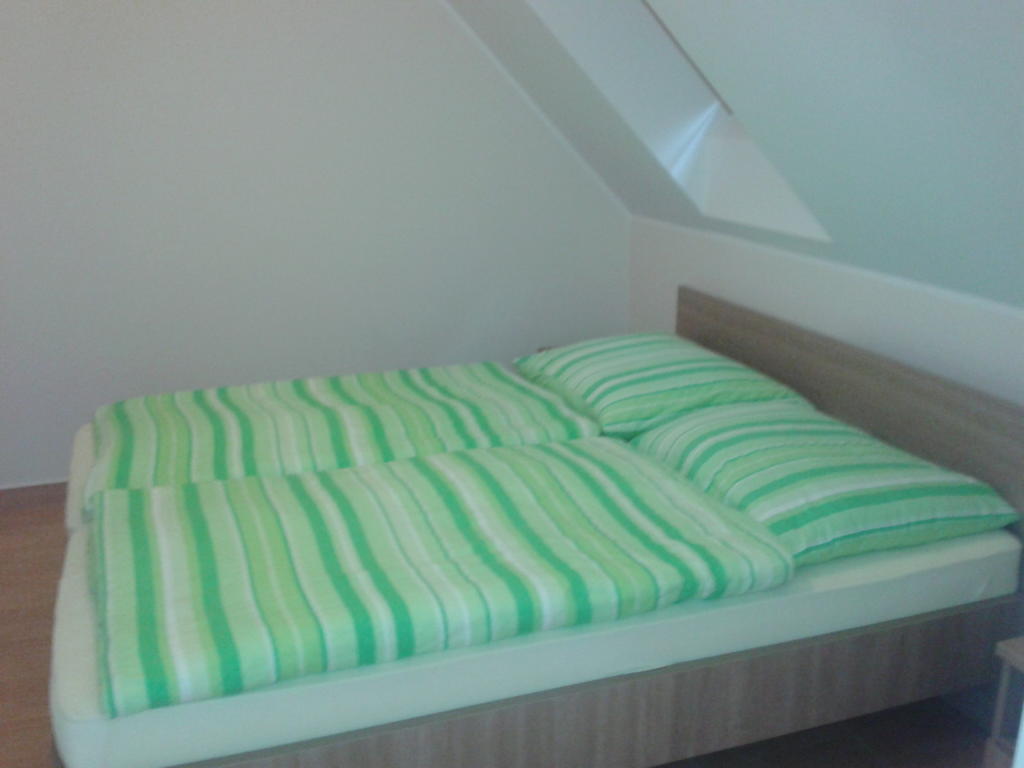 Hatarmenti Vendeghaz Zsira 部屋 写真